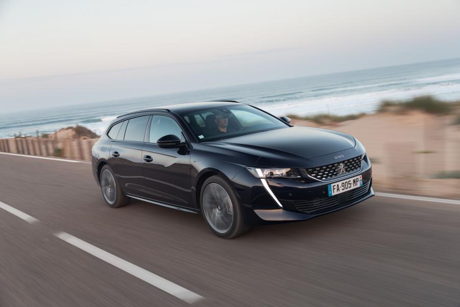  Peugeot 508 SW GT 2018 года  (WW) (фото 34 из 42)